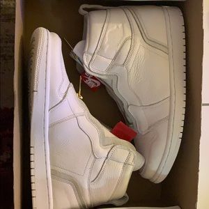 Wmn’s air Jordan 1 high zip